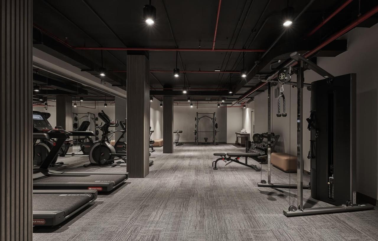 Hotel La Siesta Premium Saigon à Hô Chi Minh-Ville Extérieur photo The gym at the hotel