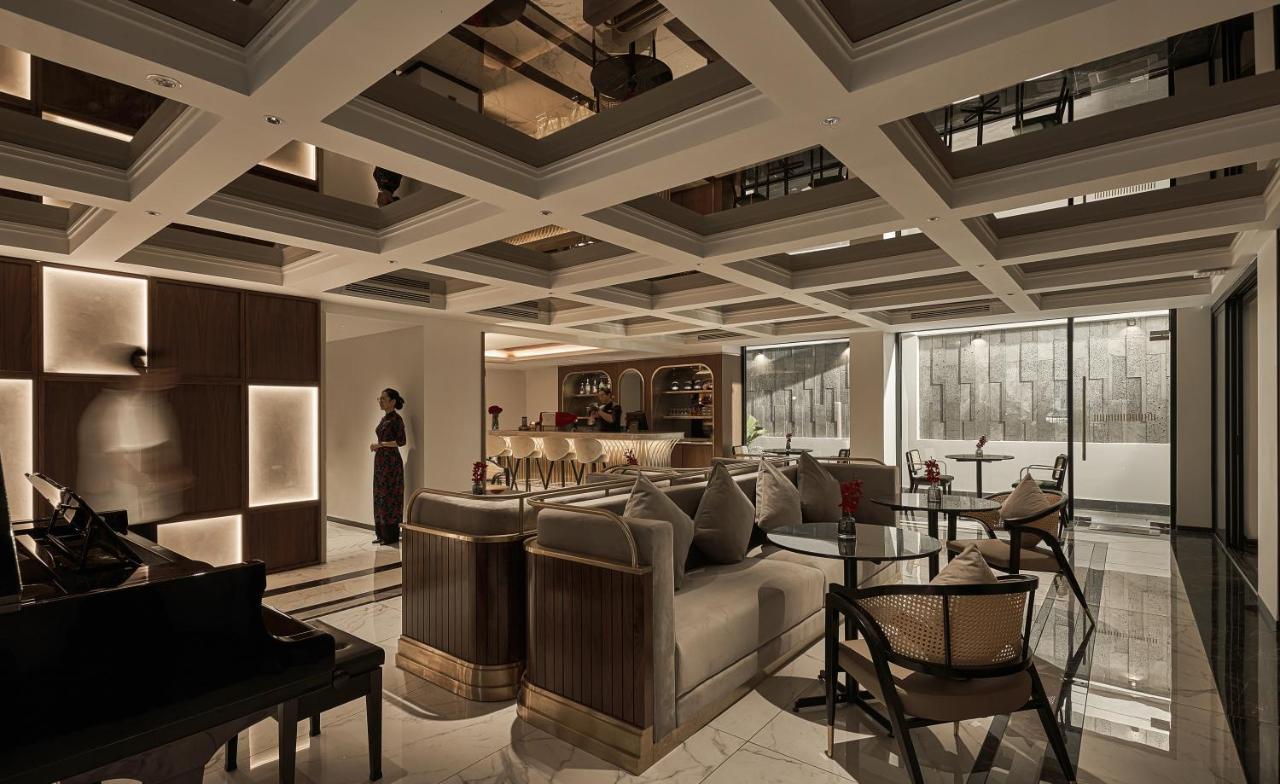 Hotel La Siesta Premium Saigon à Hô Chi Minh-Ville Extérieur photo The interior of the lounge